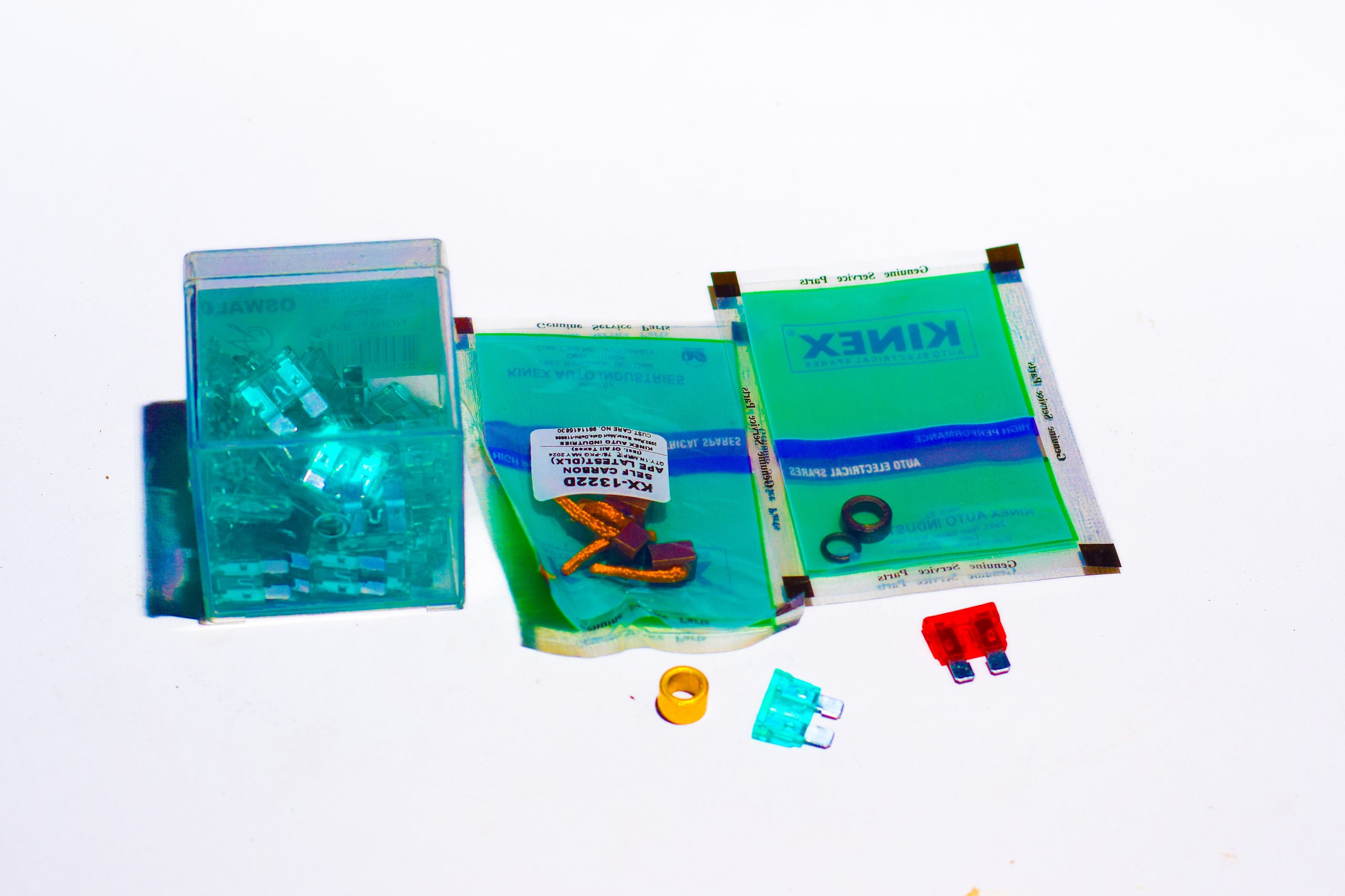 KINEX STARTER BUSH 1323 STARTER BUSH 1322 FUSE 10 AMPS fuse 30 AMPS BENDIX LOCK AMATURE LOCK